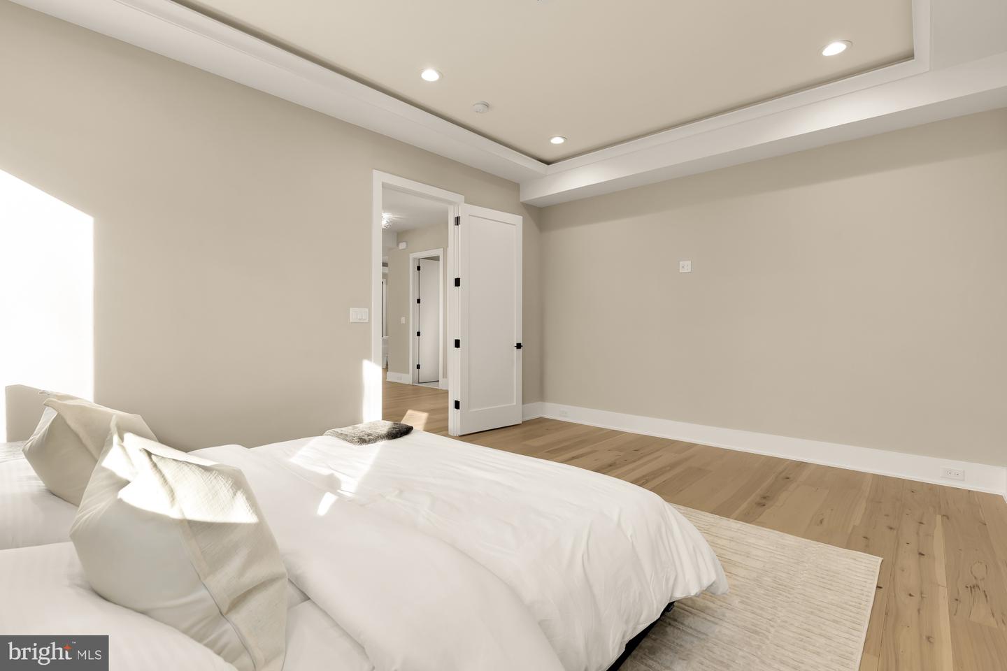 6935 SOUTHRIDGE DR, MCLEAN, Virginia 22101, 6 Bedrooms Bedrooms, ,6 BathroomsBathrooms,Residential,For sale,6935 SOUTHRIDGE DR,VAFX2277076 MLS # VAFX2277076