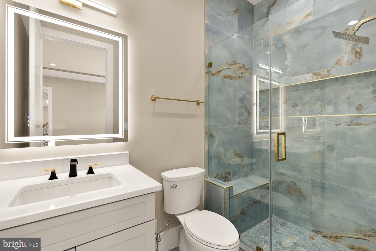 6935 SOUTHRIDGE DR, MCLEAN, Virginia 22101, 6 Bedrooms Bedrooms, ,6 BathroomsBathrooms,Residential,For sale,6935 SOUTHRIDGE DR,VAFX2277076 MLS # VAFX2277076