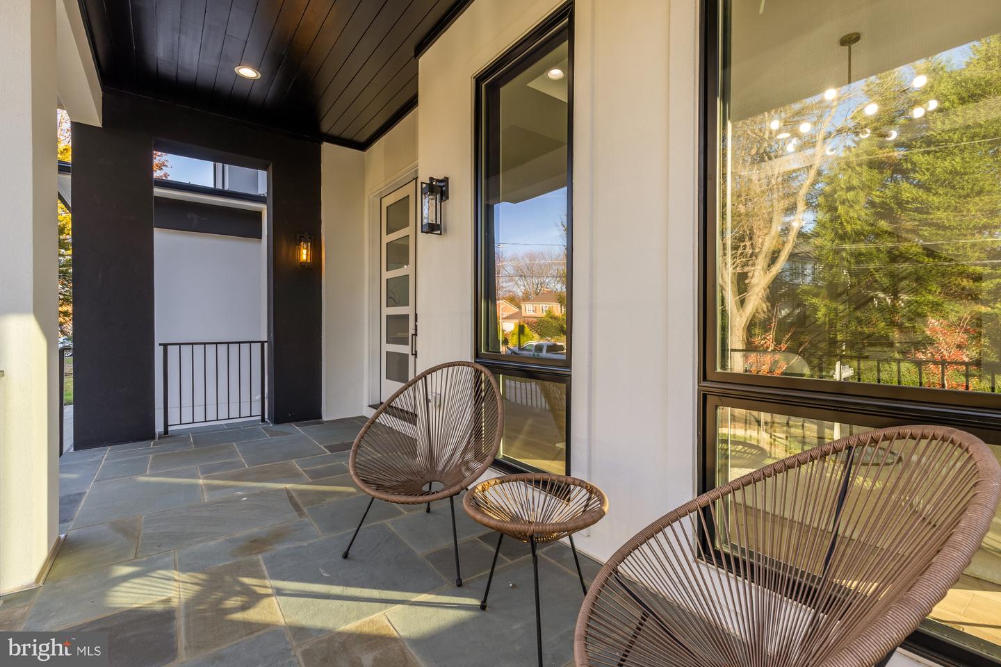 6935 SOUTHRIDGE DR, MCLEAN, Virginia 22101, 6 Bedrooms Bedrooms, ,6 BathroomsBathrooms,Residential,For sale,6935 SOUTHRIDGE DR,VAFX2277076 MLS # VAFX2277076