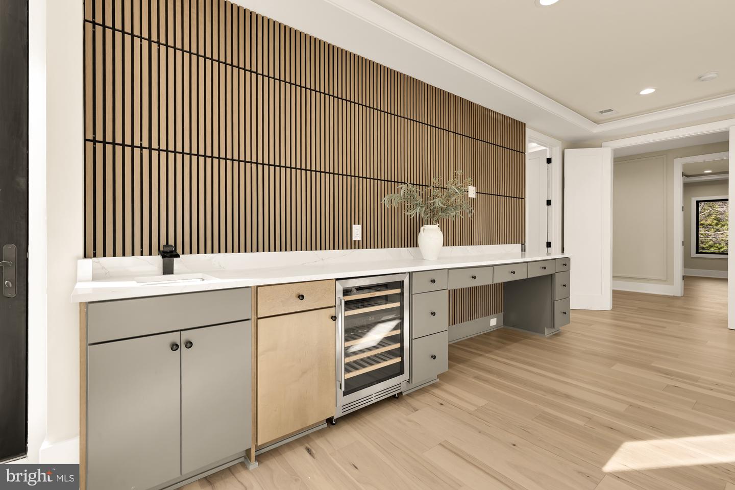 6935 SOUTHRIDGE DR, MCLEAN, Virginia 22101, 6 Bedrooms Bedrooms, ,6 BathroomsBathrooms,Residential,For sale,6935 SOUTHRIDGE DR,VAFX2277076 MLS # VAFX2277076