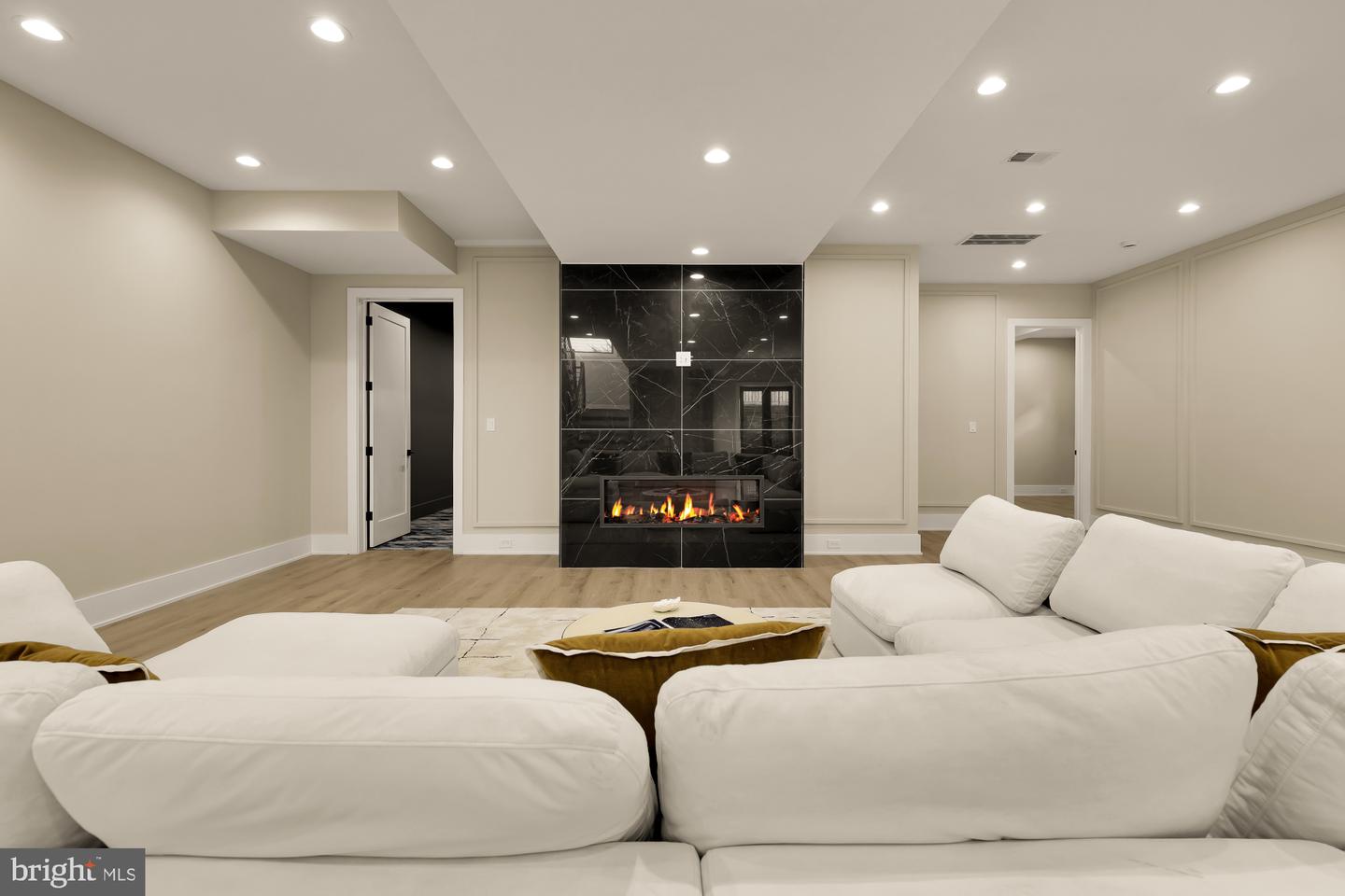 6935 SOUTHRIDGE DR, MCLEAN, Virginia 22101, 6 Bedrooms Bedrooms, ,6 BathroomsBathrooms,Residential,For sale,6935 SOUTHRIDGE DR,VAFX2277076 MLS # VAFX2277076