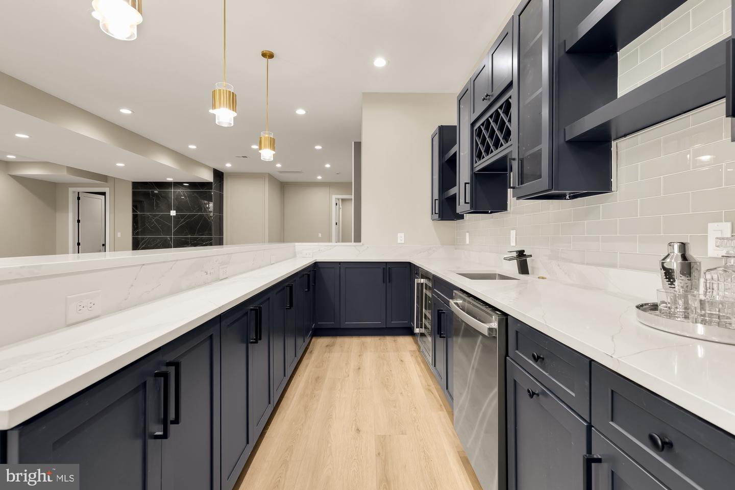 6935 SOUTHRIDGE DR, MCLEAN, Virginia 22101, 6 Bedrooms Bedrooms, ,6 BathroomsBathrooms,Residential,For sale,6935 SOUTHRIDGE DR,VAFX2277076 MLS # VAFX2277076