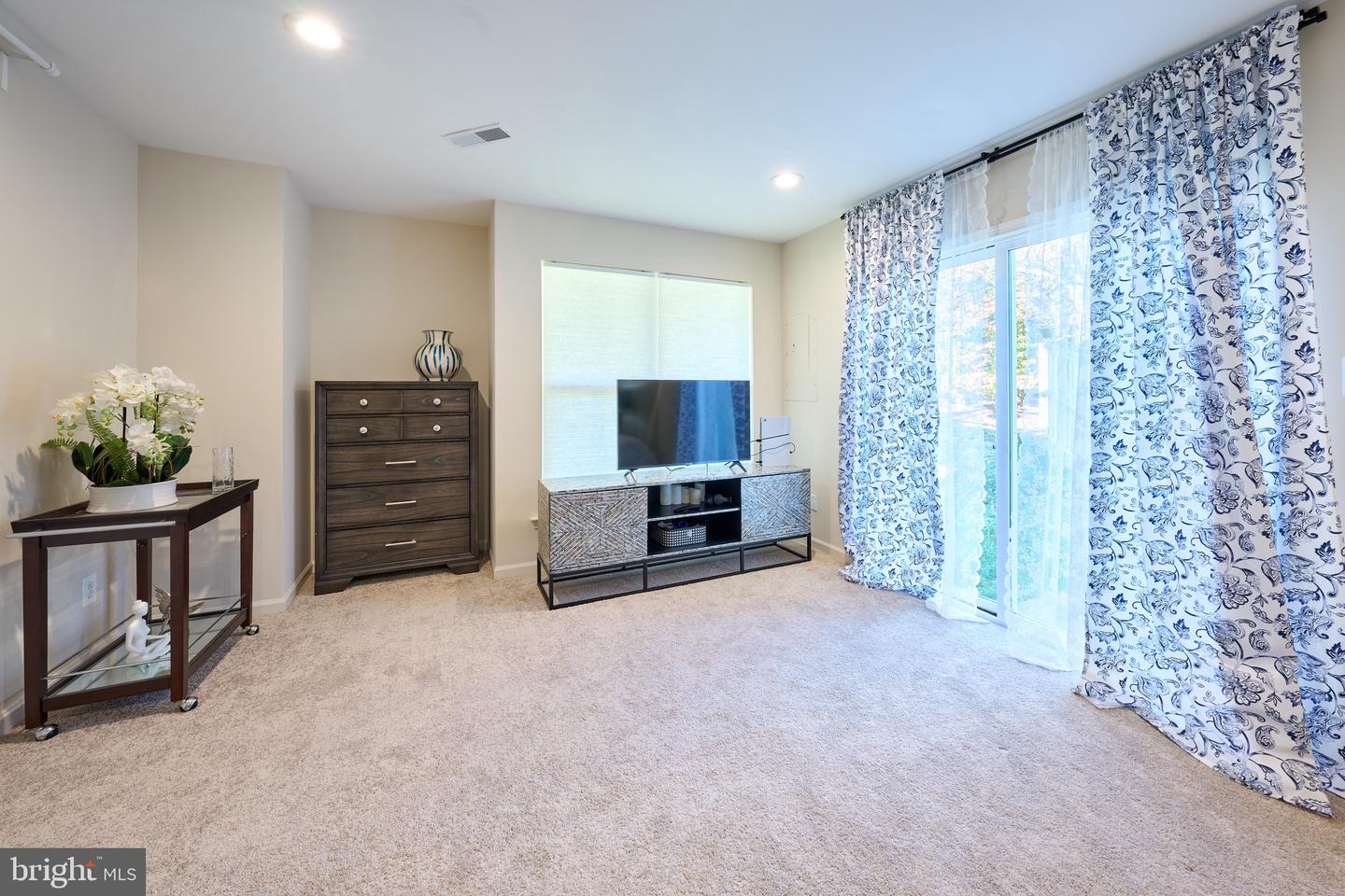 42464 REGAL WOOD DR, BRAMBLETON, Virginia 20148, 4 Bedrooms Bedrooms, ,3 BathroomsBathrooms,Residential,For sale,42464 REGAL WOOD DR,VALO2110376 MLS # VALO2110376