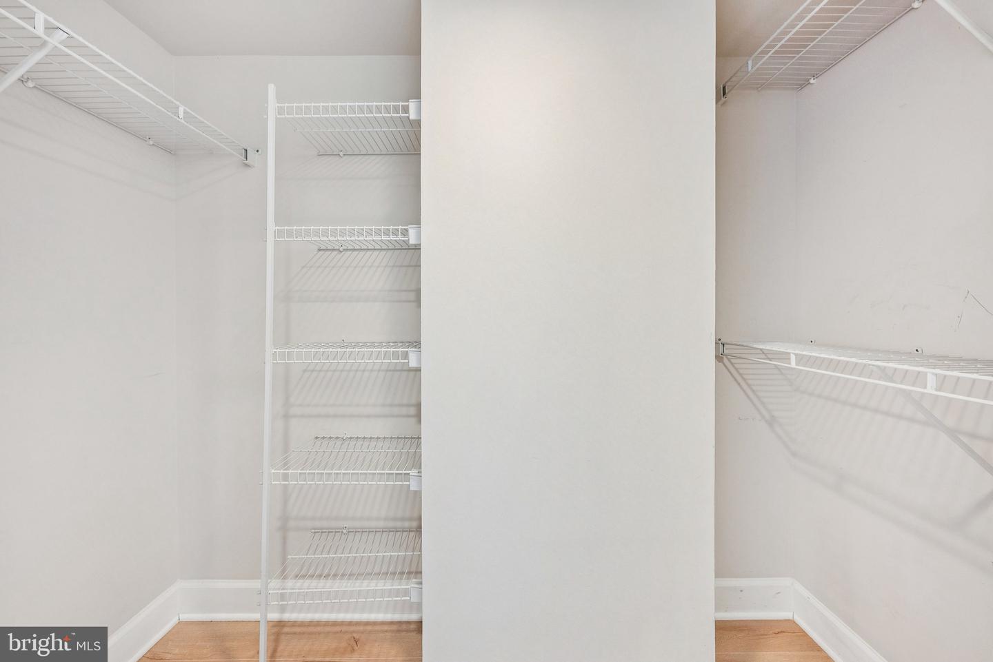 11800 SUNSET HILLS RD #1125, RESTON, Virginia 20190, 1 Bedroom Bedrooms, ,1 BathroomBathrooms,Residential,For sale,11800 SUNSET HILLS RD #1125,VAFX2278042 MLS # VAFX2278042