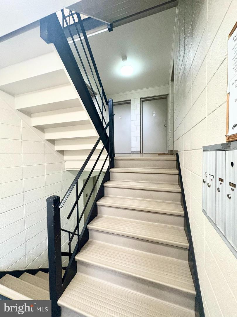 212 PARK TERRACE CT SE #72, VIENNA, Virginia 22180, 2 Bedrooms Bedrooms, ,1 BathroomBathrooms,Residential,For sale,212 PARK TERRACE CT SE #72,VAFX2278362 MLS # VAFX2278362