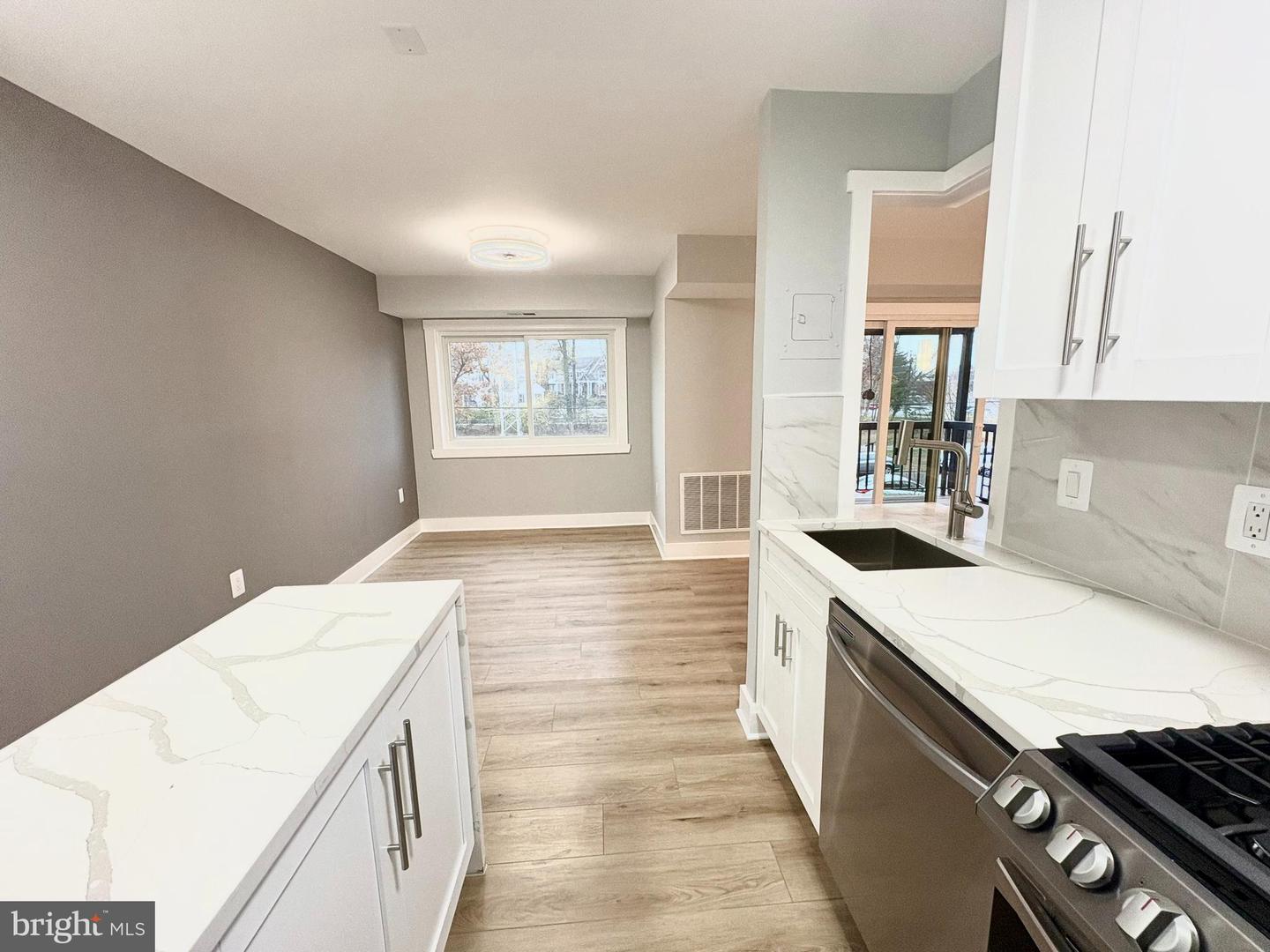 212 PARK TERRACE CT SE #72, VIENNA, Virginia 22180, 2 Bedrooms Bedrooms, ,1 BathroomBathrooms,Residential,For sale,212 PARK TERRACE CT SE #72,VAFX2278362 MLS # VAFX2278362