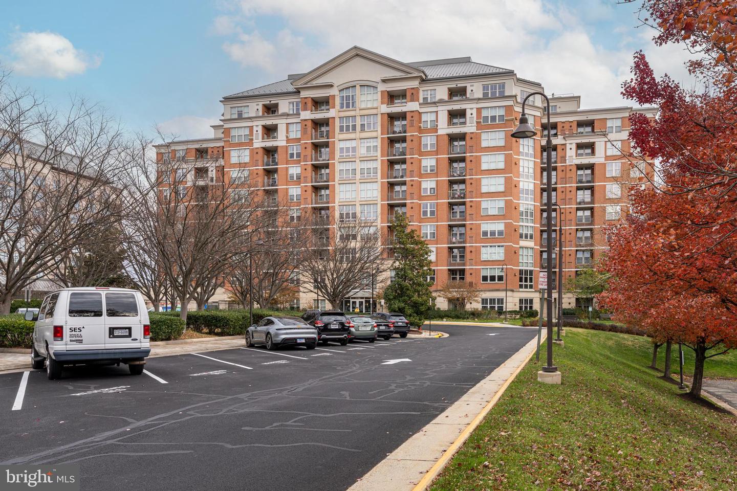 11770 SUNRISE VALLEY DR #321, RESTON, Virginia 20191, 2 Bedrooms Bedrooms, ,2 BathroomsBathrooms,Residential,For sale,11770 SUNRISE VALLEY DR #321,VAFX2278456 MLS # VAFX2278456
