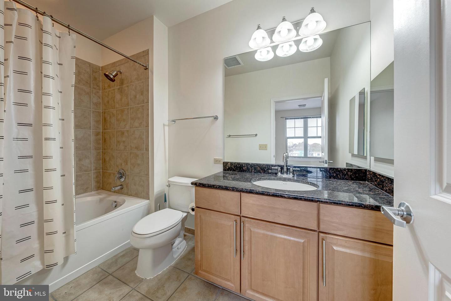 11770 SUNRISE VALLEY DR #321, RESTON, Virginia 20191, 2 Bedrooms Bedrooms, ,2 BathroomsBathrooms,Residential,For sale,11770 SUNRISE VALLEY DR #321,VAFX2278456 MLS # VAFX2278456
