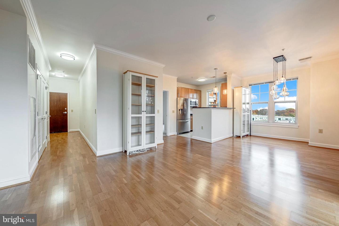 11770 SUNRISE VALLEY DR #321, RESTON, Virginia 20191, 2 Bedrooms Bedrooms, ,2 BathroomsBathrooms,Residential,For sale,11770 SUNRISE VALLEY DR #321,VAFX2278456 MLS # VAFX2278456