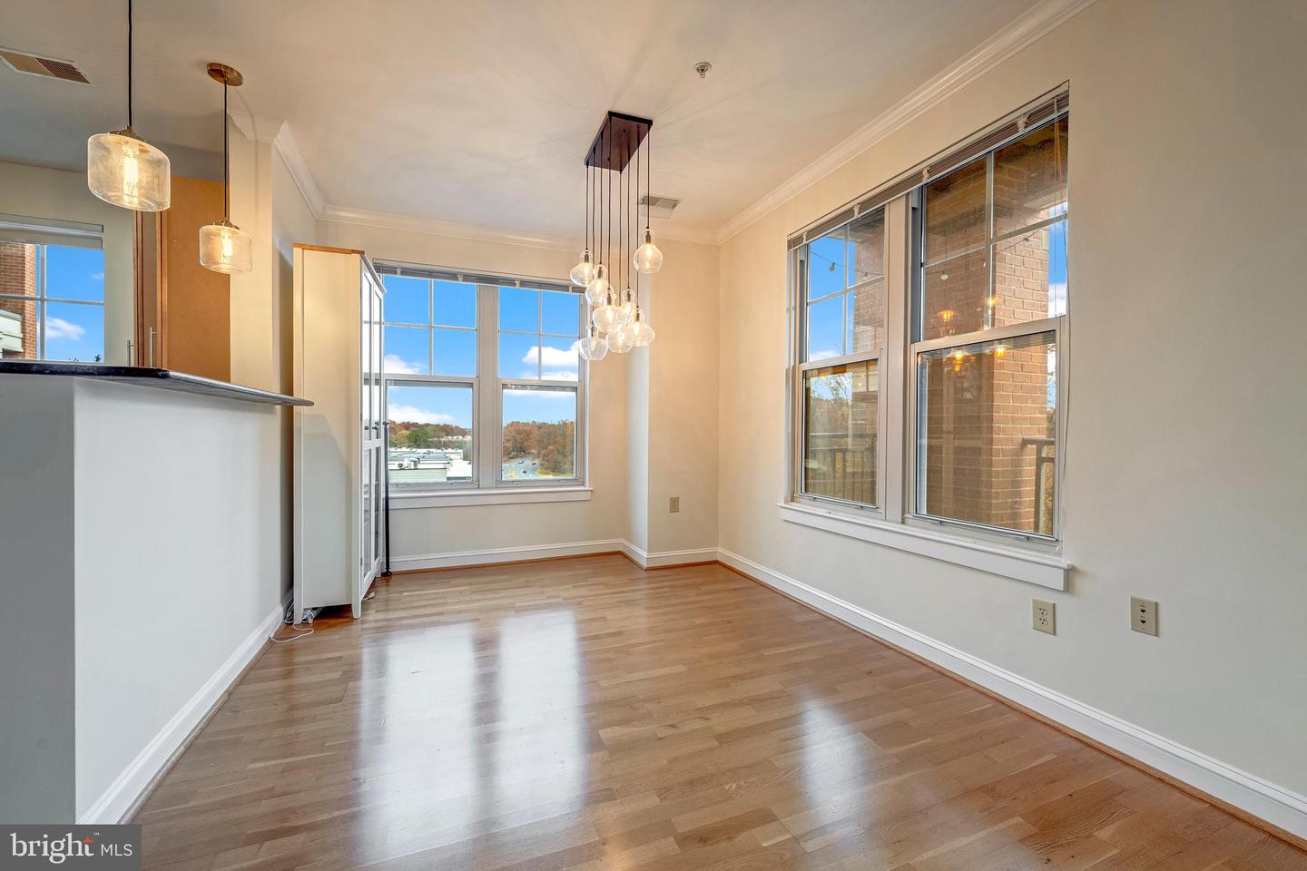 11770 SUNRISE VALLEY DR #321, RESTON, Virginia 20191, 2 Bedrooms Bedrooms, ,2 BathroomsBathrooms,Residential,For sale,11770 SUNRISE VALLEY DR #321,VAFX2278456 MLS # VAFX2278456