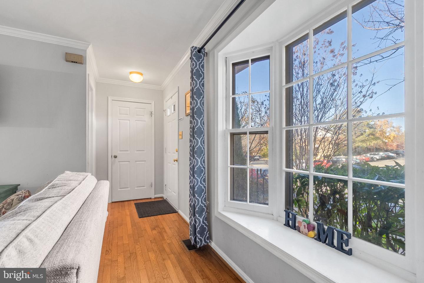 6057 CROWN ROYAL CIR, ALEXANDRIA, Virginia 22310, 3 Bedrooms Bedrooms, ,3 BathroomsBathrooms,Residential,For sale,6057 CROWN ROYAL CIR,VAFX2278482 MLS # VAFX2278482