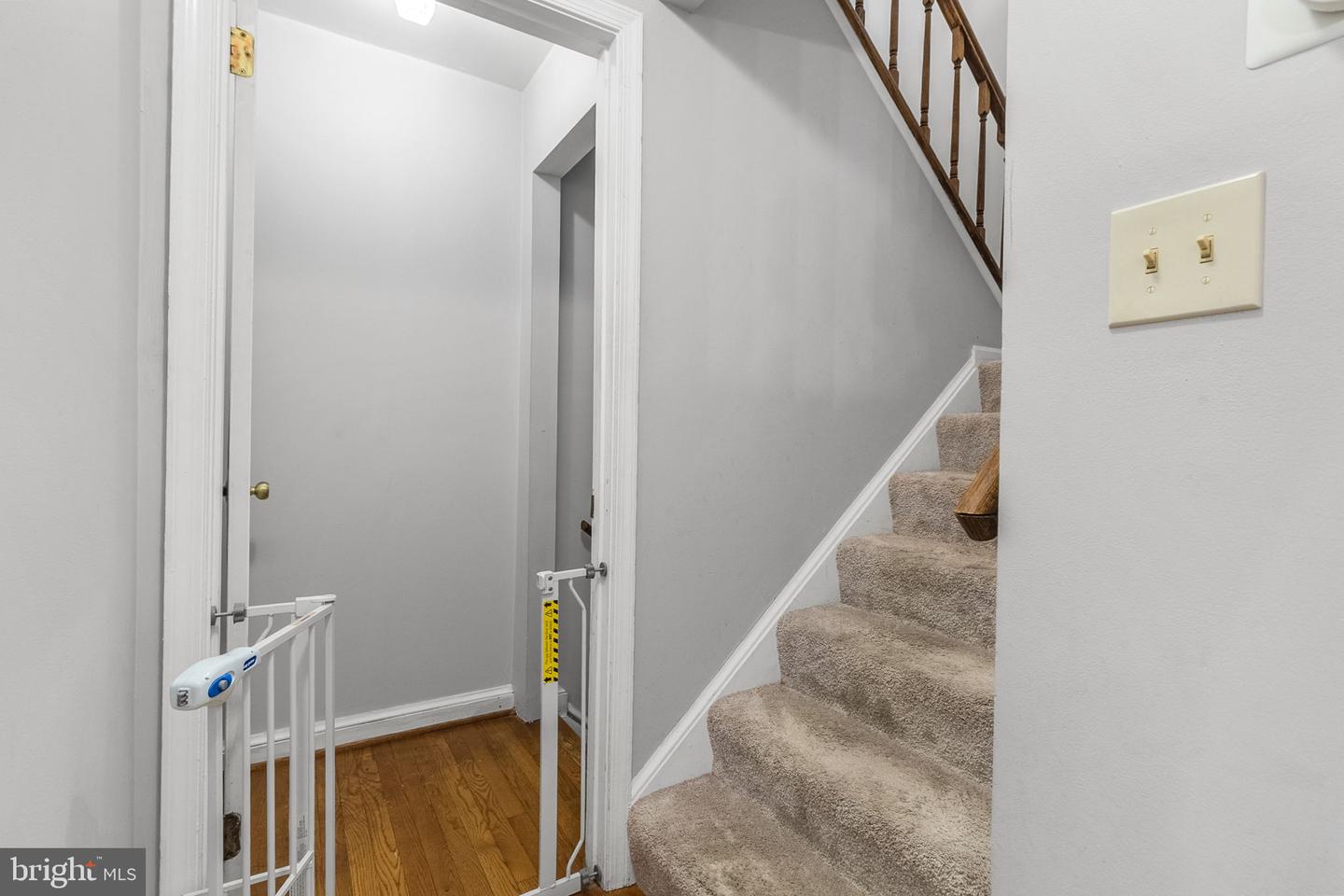 6057 CROWN ROYAL CIR, ALEXANDRIA, Virginia 22310, 3 Bedrooms Bedrooms, ,3 BathroomsBathrooms,Residential,For sale,6057 CROWN ROYAL CIR,VAFX2278482 MLS # VAFX2278482