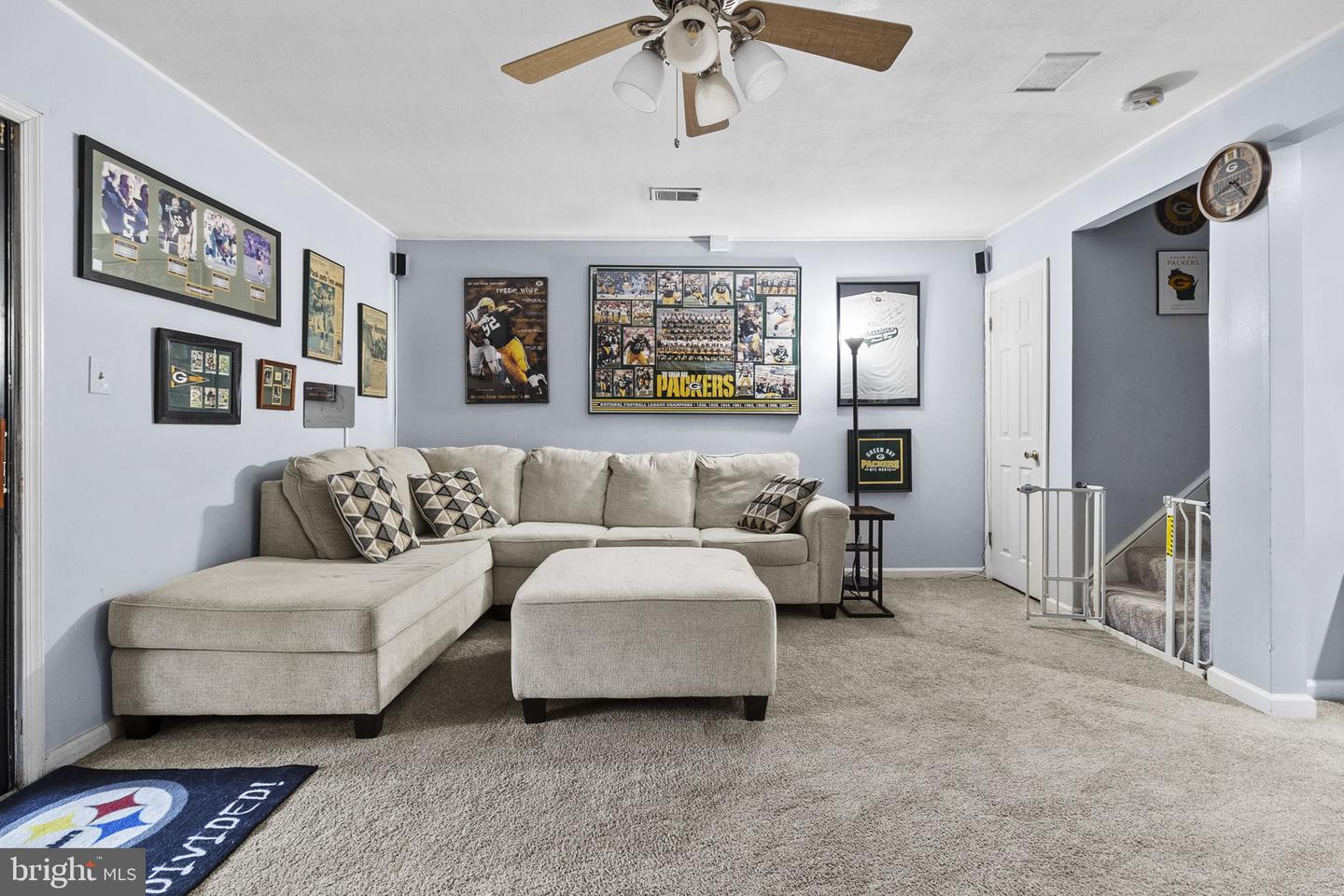 6057 CROWN ROYAL CIR, ALEXANDRIA, Virginia 22310, 3 Bedrooms Bedrooms, ,3 BathroomsBathrooms,Residential,For sale,6057 CROWN ROYAL CIR,VAFX2278482 MLS # VAFX2278482