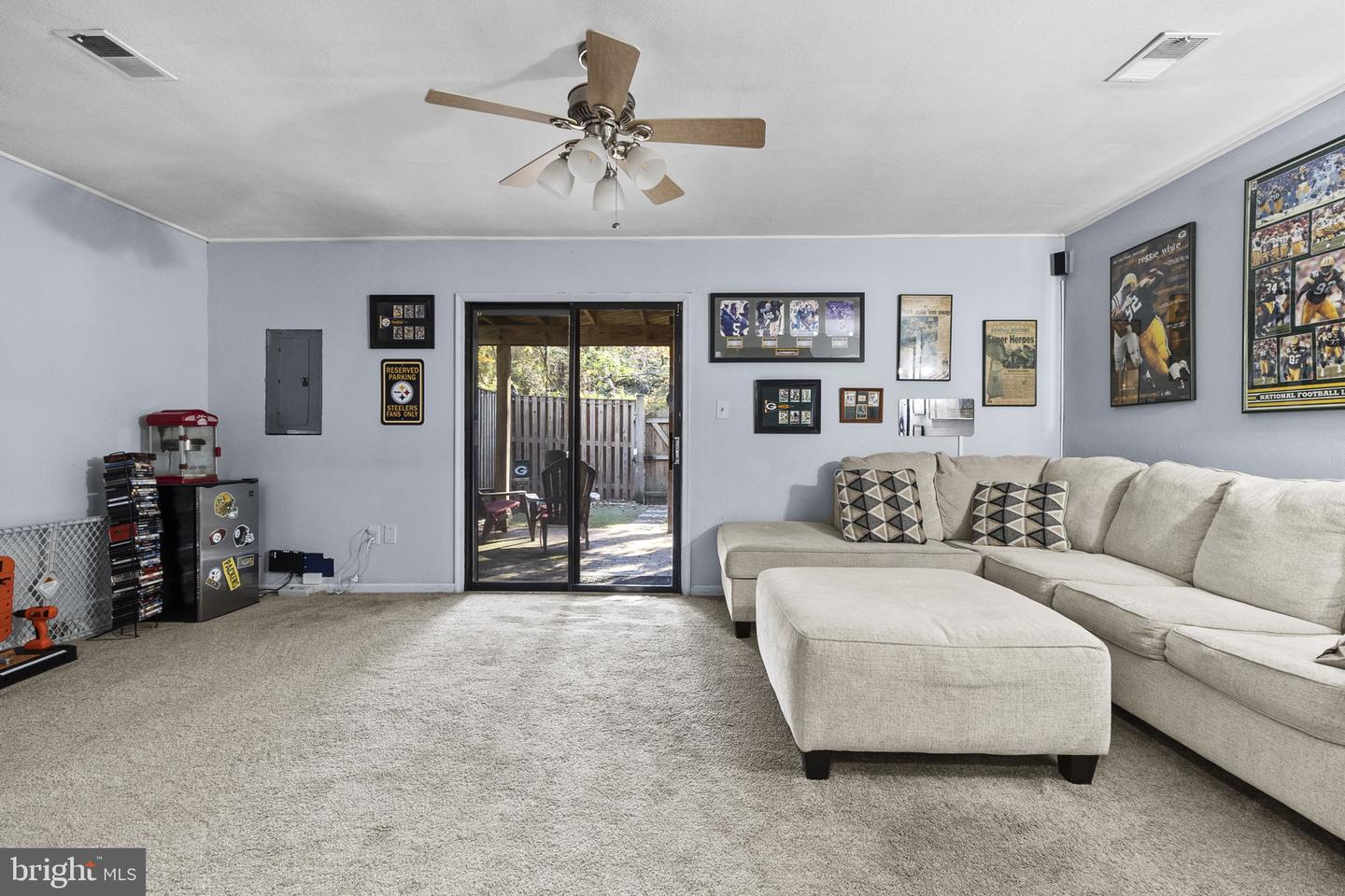 6057 CROWN ROYAL CIR, ALEXANDRIA, Virginia 22310, 3 Bedrooms Bedrooms, ,3 BathroomsBathrooms,Residential,For sale,6057 CROWN ROYAL CIR,VAFX2278482 MLS # VAFX2278482