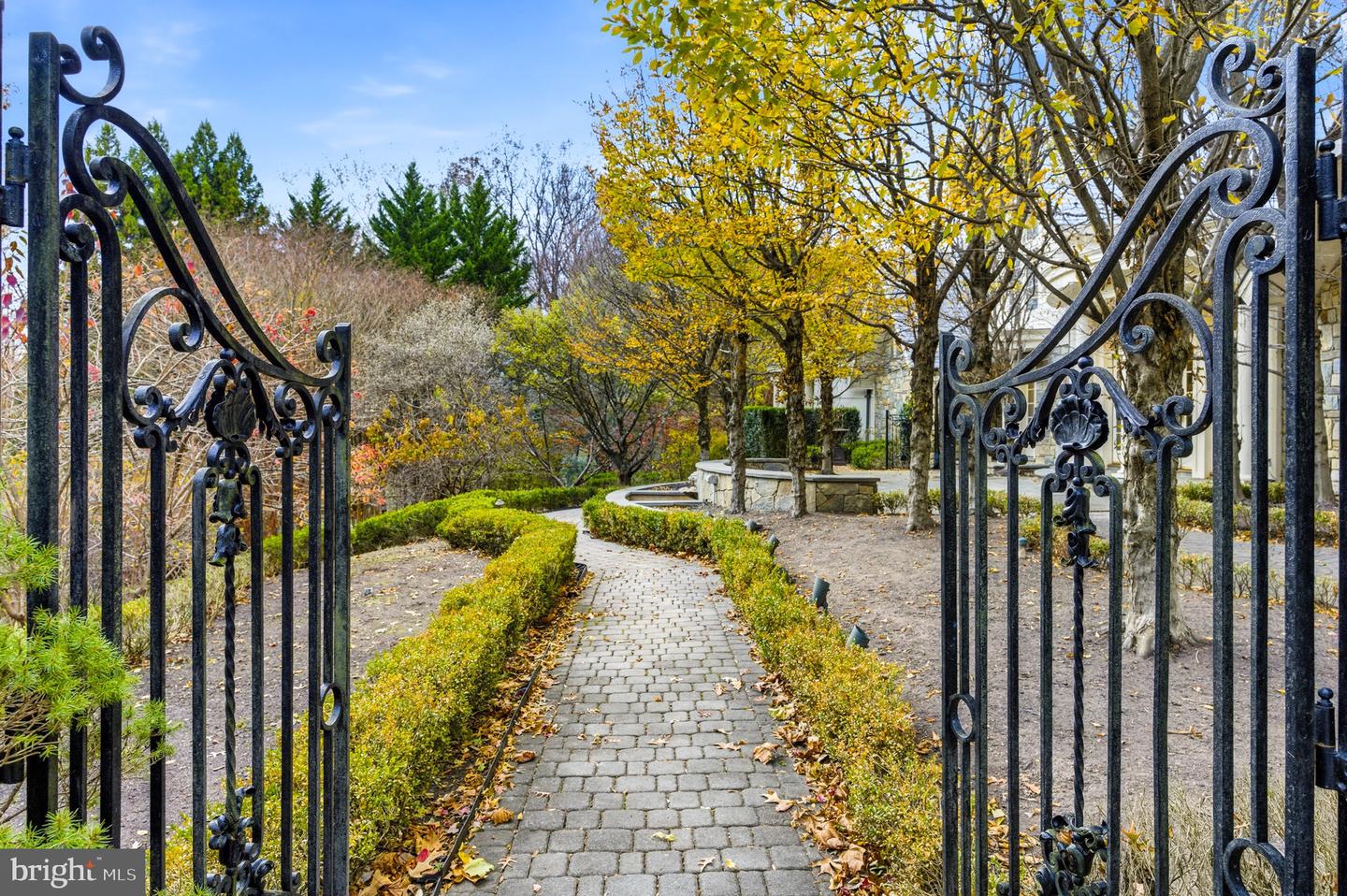 9324 GEORGETOWN PIKE, GREAT FALLS, Virginia 22066, 6 Bedrooms Bedrooms, ,7 BathroomsBathrooms,Residential,For sale,9324 GEORGETOWN PIKE,VAFX2278488 MLS # VAFX2278488 9324 GEORGETOWN PIKE, GREAT FALLS, Virginia 22066, 6 Bedrooms Bedrooms, ,7 BathroomsBathrooms,Residential,For sale,9324 GEORGETOWN PIKE,VAFX2278488 MLS # VAFX2278488