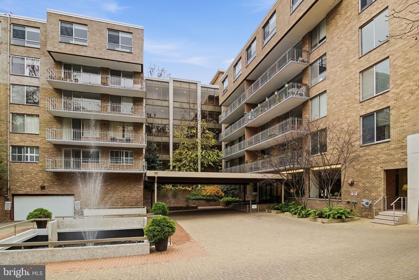 4100 CATHEDRAL AVE NW #818, WASHINGTON, District Of Columbia 20016, 2 Bedrooms Bedrooms, ,2 BathroomsBathrooms,Residential,For sale,4100 CATHEDRAL AVE NW #818,DCDC2231192 MLS # DCDC2231192 4100 CATHEDRAL AVE NW #818, WASHINGTON, District Of Columbia 20016, 2 Bedrooms Bedrooms, ,2 BathroomsBathrooms,Residential,For sale,4100 CATHEDRAL AVE NW #818,DCDC2231192 MLS # DCDC2231192