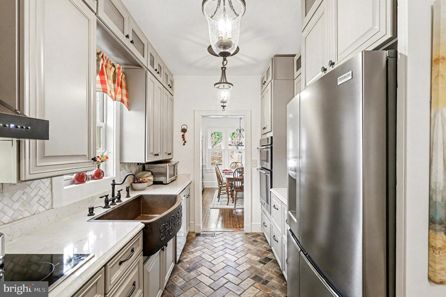 904 HANOVER ST, FREDERICKSBURG, Virginia 22401, 3 Bedrooms Bedrooms, ,2 BathroomsBathrooms,Residential,For sale,904 HANOVER ST,VAFB2009288 MLS # VAFB2009288