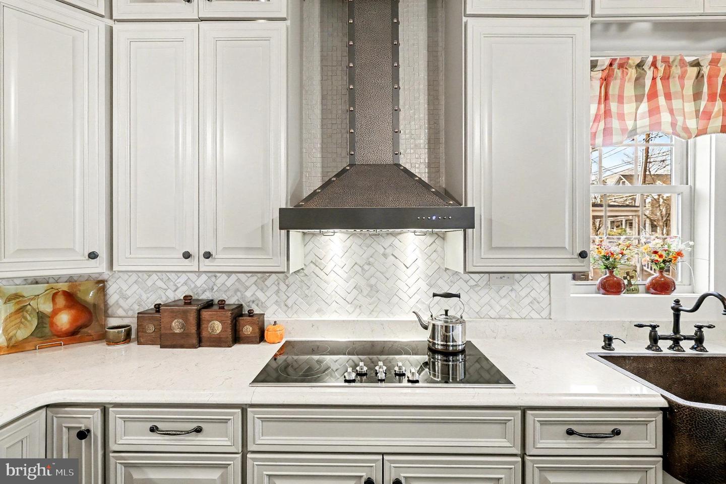 904 HANOVER ST, FREDERICKSBURG, Virginia 22401, 3 Bedrooms Bedrooms, ,2 BathroomsBathrooms,Residential,For sale,904 HANOVER ST,VAFB2009288 MLS # VAFB2009288