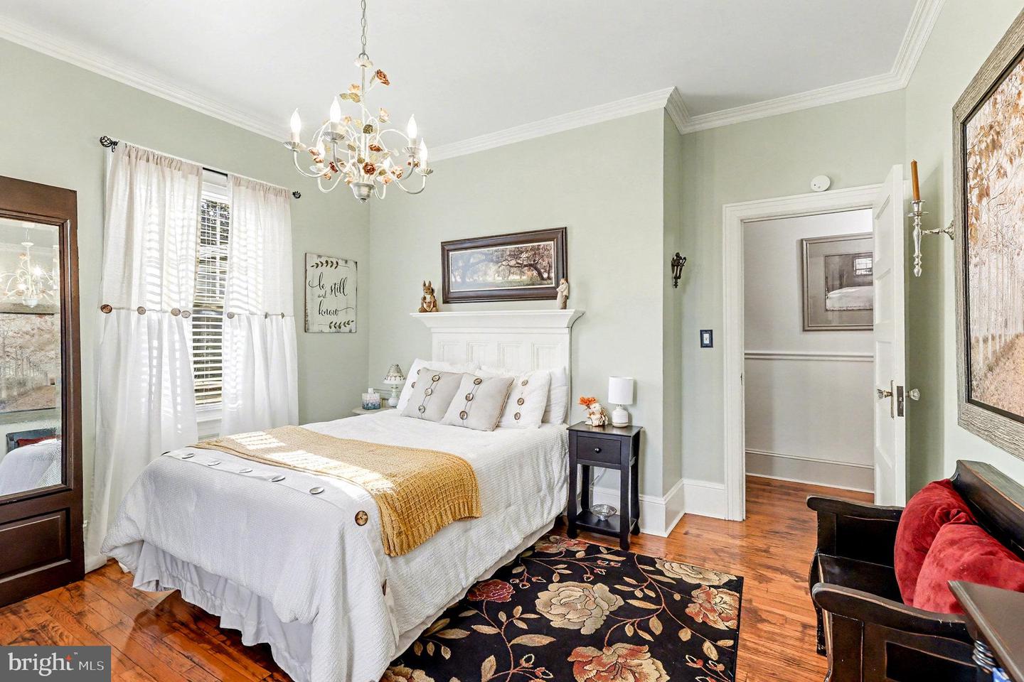 904 HANOVER ST, FREDERICKSBURG, Virginia 22401, 3 Bedrooms Bedrooms, ,2 BathroomsBathrooms,Residential,For sale,904 HANOVER ST,VAFB2009288 MLS # VAFB2009288