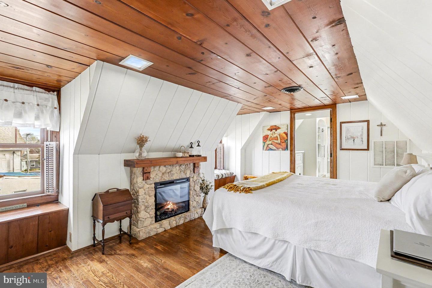 904 HANOVER ST, FREDERICKSBURG, Virginia 22401, 3 Bedrooms Bedrooms, ,2 BathroomsBathrooms,Residential,For sale,904 HANOVER ST,VAFB2009288 MLS # VAFB2009288