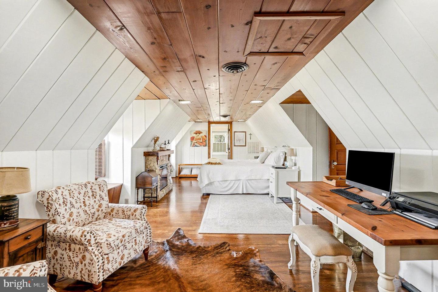 904 HANOVER ST, FREDERICKSBURG, Virginia 22401, 3 Bedrooms Bedrooms, ,2 BathroomsBathrooms,Residential,For sale,904 HANOVER ST,VAFB2009288 MLS # VAFB2009288