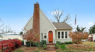 904 HANOVER ST, FREDERICKSBURG, Virginia 22401, 3 Bedrooms Bedrooms, ,2 BathroomsBathrooms,Residential,For sale,904 HANOVER ST,VAFB2009288 MLS # VAFB2009288