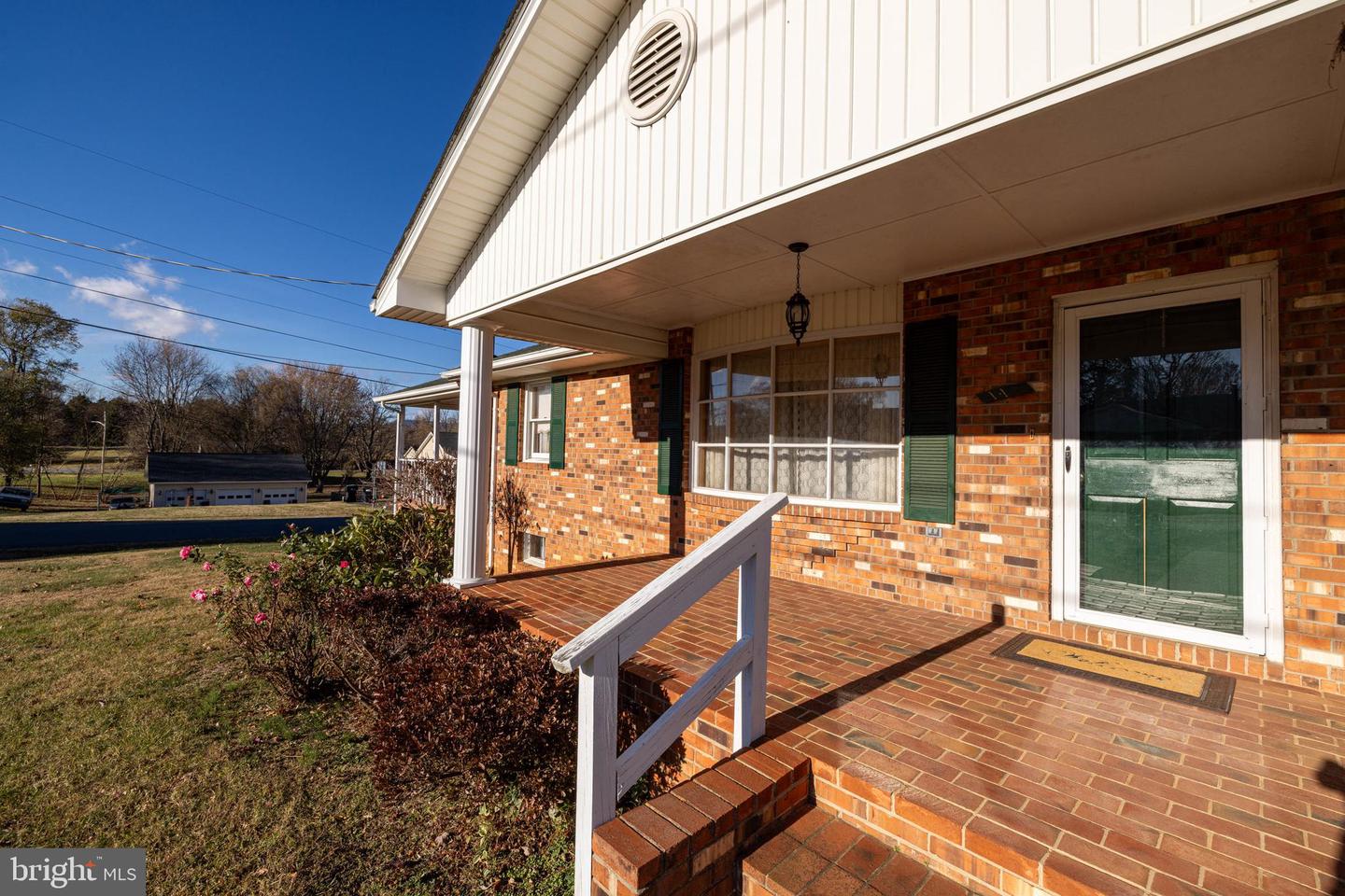 115 SUNSET DR, STANLEY, Virginia 22851, 3 Bedrooms Bedrooms, ,1 BathroomBathrooms,Residential,For sale,115 SUNSET DR,VAPA2005590 MLS # VAPA2005590