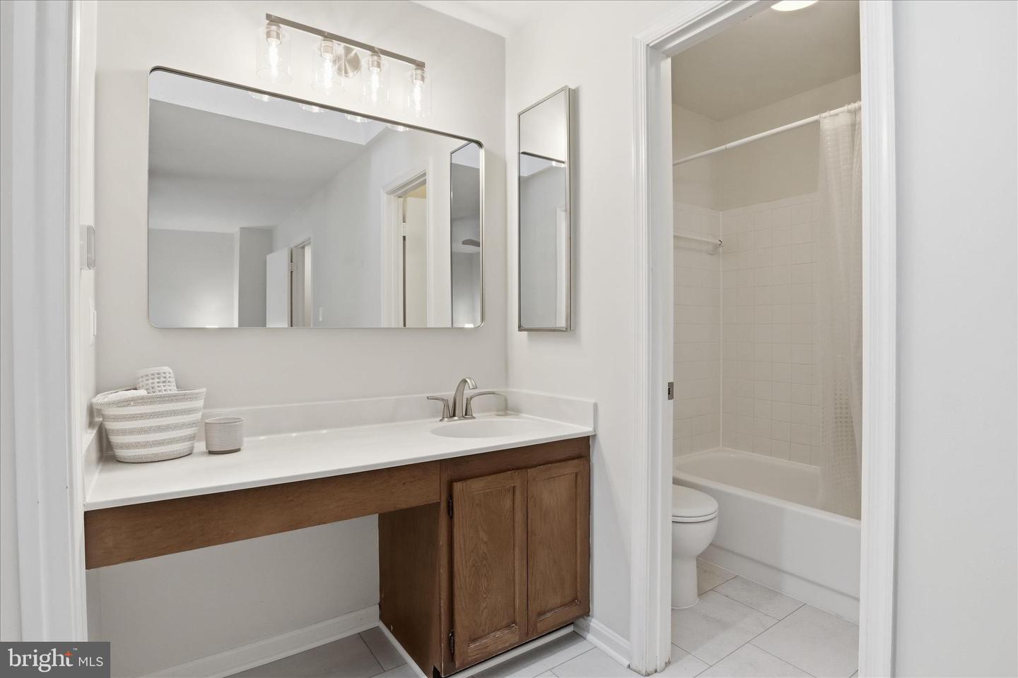 5428 WYCKLOW CT, ALEXANDRIA, Virginia 22304, 3 Bedrooms Bedrooms, ,2 BathroomsBathrooms,Residential,For sale,5428 WYCKLOW CT,VAAX2051778 MLS # VAAX2051778 5428 WYCKLOW CT, ALEXANDRIA, Virginia 22304, 3 Bedrooms Bedrooms, ,2 BathroomsBathrooms,Residential,For sale,5428 WYCKLOW CT,VAAX2051778 MLS # VAAX2051778