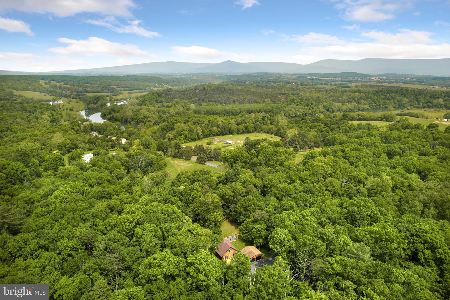 224 CARDINAL DR, LURAY, Virginia 22835, 2 Bedrooms Bedrooms, ,2 BathroomsBathrooms,Residential,For sale,224 CARDINAL DR,VAPA2005598 MLS # VAPA2005598