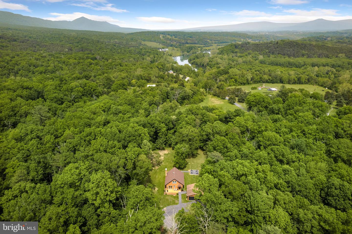 224 CARDINAL DR, LURAY, Virginia 22835, 2 Bedrooms Bedrooms, ,2 BathroomsBathrooms,Residential,For sale,224 CARDINAL DR,VAPA2005598 MLS # VAPA2005598