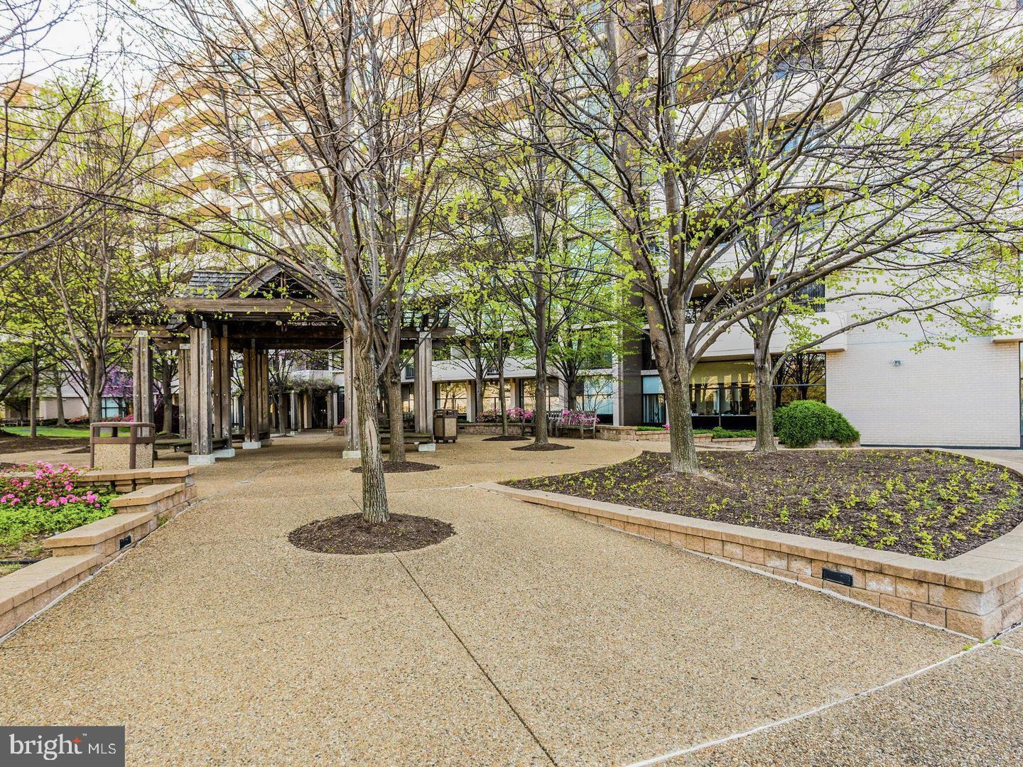 4141 N HENDERSON RD #107, ARLINGTON, Virginia 22203, 1 Bedroom Bedrooms, ,1 BathroomBathrooms,Residential,For sale,4141 N HENDERSON RD #107,VAAR2066038 MLS # VAAR2066038 4141 N HENDERSON RD #107, ARLINGTON, Virginia 22203, 1 Bedroom Bedrooms, ,1 BathroomBathrooms,Residential,For sale,4141 N HENDERSON RD #107,VAAR2066038 MLS # VAAR2066038