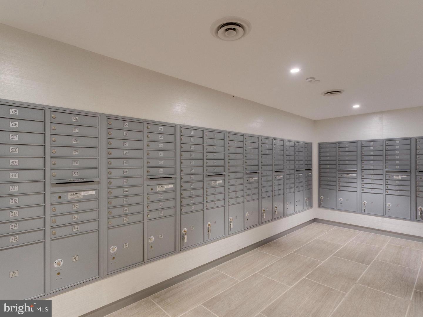 4141 N HENDERSON RD #107, ARLINGTON, Virginia 22203, 1 Bedroom Bedrooms, ,1 BathroomBathrooms,Residential,For sale,4141 N HENDERSON RD #107,VAAR2066038 MLS # VAAR2066038 4141 N HENDERSON RD #107, ARLINGTON, Virginia 22203, 1 Bedroom Bedrooms, ,1 BathroomBathrooms,Residential,For sale,4141 N HENDERSON RD #107,VAAR2066038 MLS # VAAR2066038