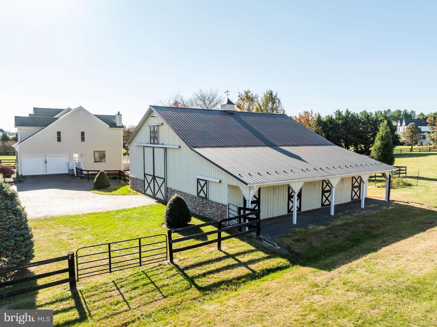 38607 MILLSTONE, HILLSBORO, Virginia 20132, 4 Bedrooms Bedrooms, ,3 BathroomsBathrooms,Residential,For sale,38607 MILLSTONE,VALO2111166 MLS # VALO2111166 38607 MILLSTONE, HILLSBORO, Virginia 20132, 4 Bedrooms Bedrooms, ,3 BathroomsBathrooms,Residential,For sale,38607 MILLSTONE,VALO2111166 MLS # VALO2111166