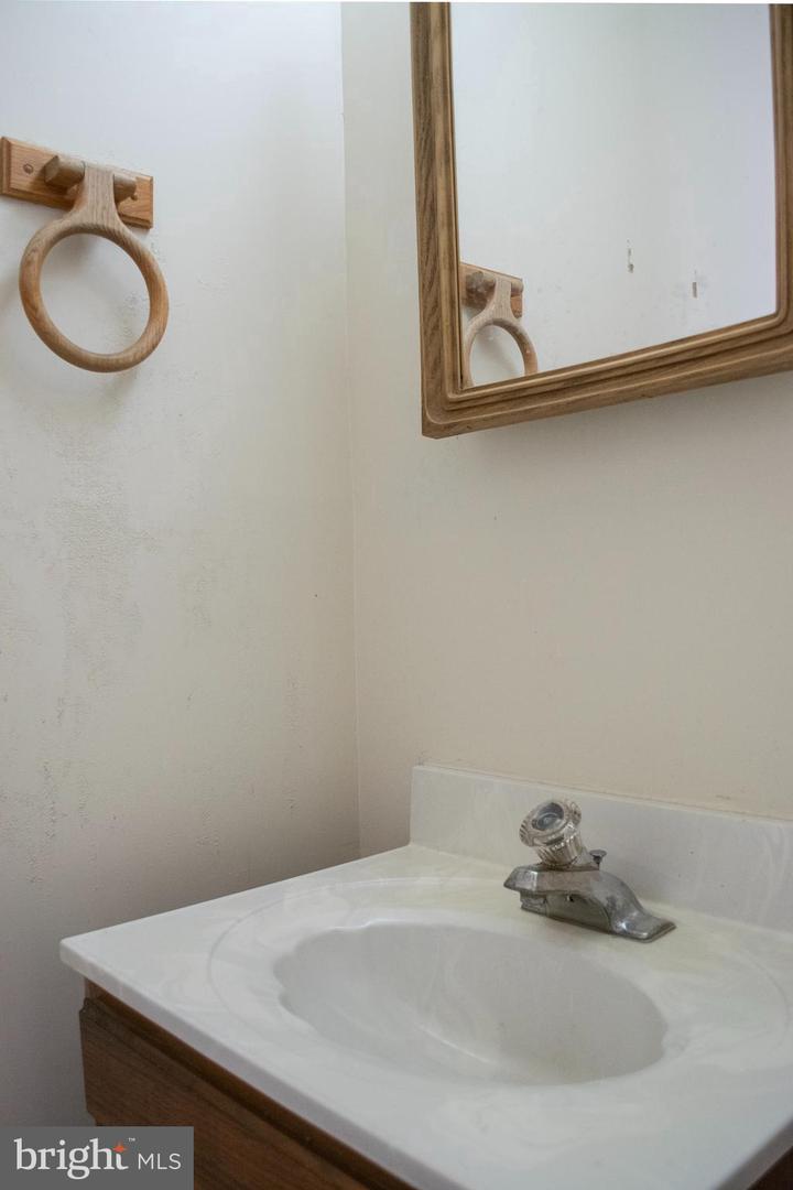 5116 COTTONWOOD CT, FREDERICKSBURG, Virginia 22407, 3 Bedrooms Bedrooms, ,1 BathroomBathrooms,Residential,For sale,5116 COTTONWOOD CT,VASP2037610 MLS # VASP2037610