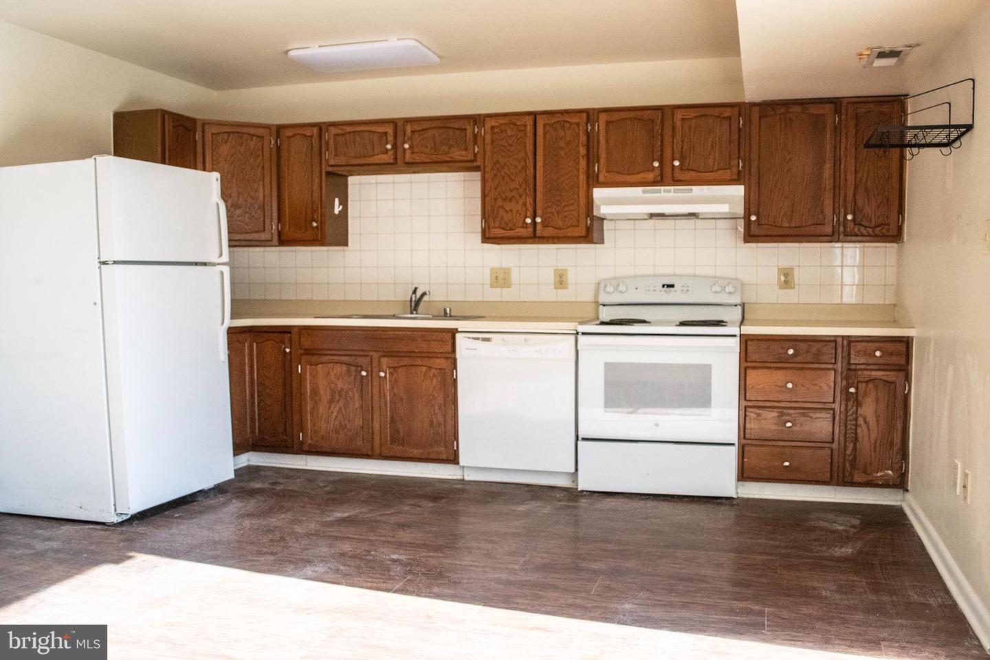 5116 COTTONWOOD CT, FREDERICKSBURG, Virginia 22407, 3 Bedrooms Bedrooms, ,1 BathroomBathrooms,Residential,For sale,5116 COTTONWOOD CT,VASP2037610 MLS # VASP2037610