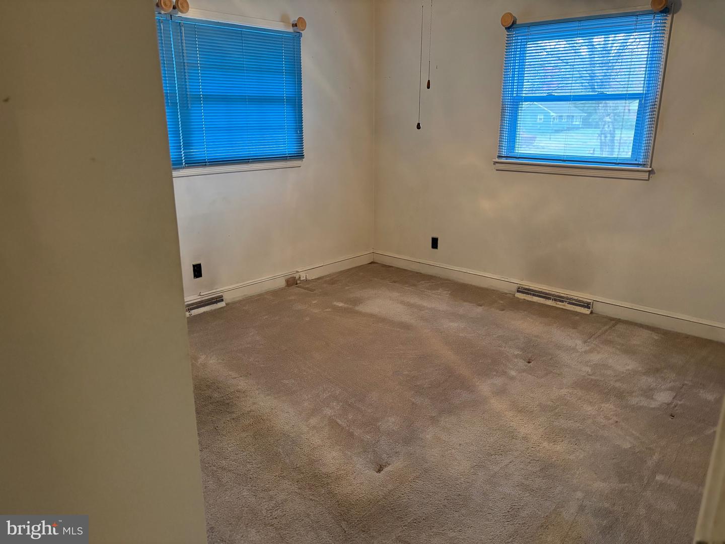 41 PENDLETON RD, FREDERICKSBURG, Virginia 22405, 3 Bedrooms Bedrooms, 4 Rooms Rooms,1 BathroomBathrooms,Residential,For sale,41 PENDLETON RD,VAST2044250 MLS # VAST2044250