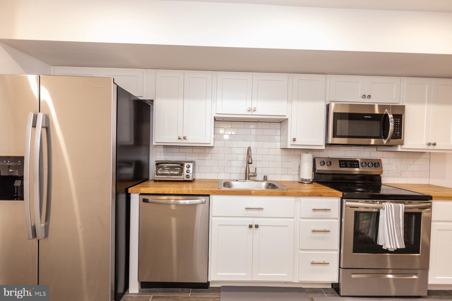 627 PRINCETON PL NW, WASHINGTON, District Of Columbia 20010, 4 Bedrooms Bedrooms, ,3 BathroomsBathrooms,Residential,For sale,627 PRINCETON PL NW,DCDC2232084 MLS # DCDC2232084