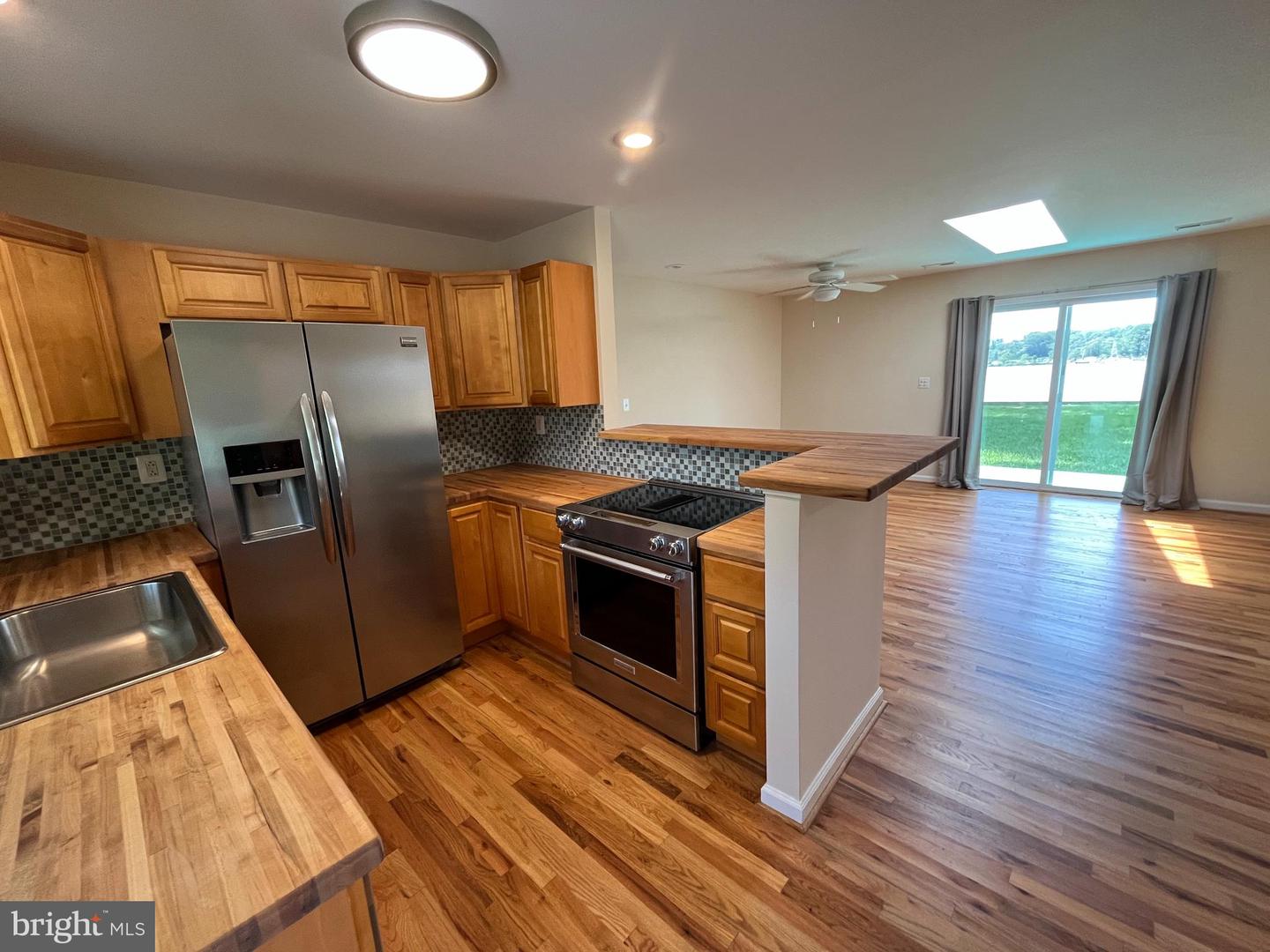 219 MATTOX AVE, COLONIAL BEACH, Virginia 22443, 3 Bedrooms Bedrooms, 6 Rooms Rooms,2 BathroomsBathrooms,Residential,For sale,219 MATTOX AVE,VAWE2010120 MLS # VAWE2010120 219 MATTOX AVE, COLONIAL BEACH, Virginia 22443, 3 Bedrooms Bedrooms, 6 Rooms Rooms,2 BathroomsBathrooms,Residential,For sale,219 MATTOX AVE,VAWE2010120 MLS # VAWE2010120