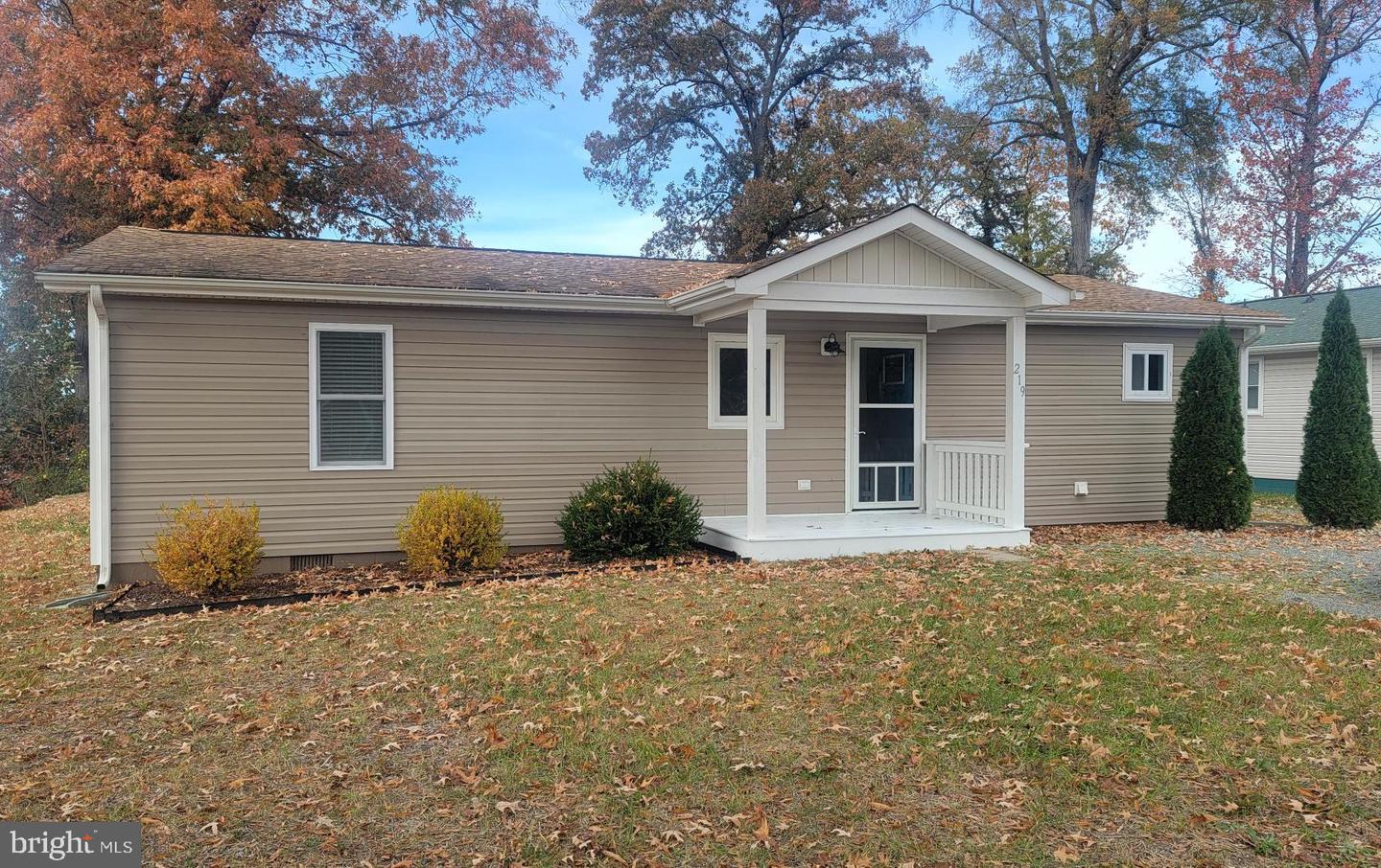 219 MATTOX AVE, COLONIAL BEACH, Virginia 22443, 3 Bedrooms Bedrooms, 6 Rooms Rooms,2 BathroomsBathrooms,Residential,For sale,219 MATTOX AVE,VAWE2010120 MLS # VAWE2010120 219 MATTOX AVE, COLONIAL BEACH, Virginia 22443, 3 Bedrooms Bedrooms, 6 Rooms Rooms,2 BathroomsBathrooms,Residential,For sale,219 MATTOX AVE,VAWE2010120 MLS # VAWE2010120