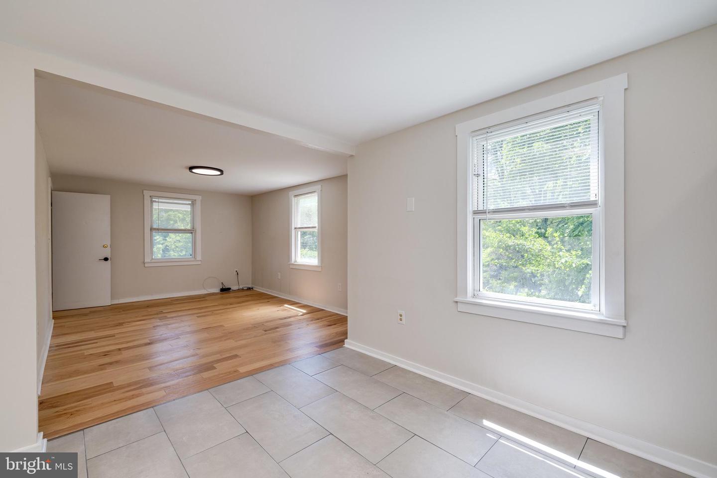 102 S HAWKSBILL ST, LURAY, Virginia 22835, 2 Bedrooms Bedrooms, ,2 BathroomsBathrooms,Residential,For sale,102 S HAWKSBILL ST,VAPA2004934 MLS # VAPA2004934