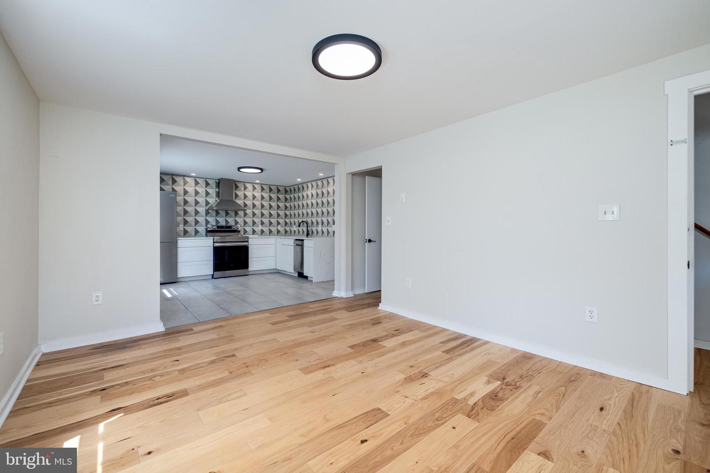 102 S HAWKSBILL ST, LURAY, Virginia 22835, 2 Bedrooms Bedrooms, ,2 BathroomsBathrooms,Residential,For sale,102 S HAWKSBILL ST,VAPA2004934 MLS # VAPA2004934