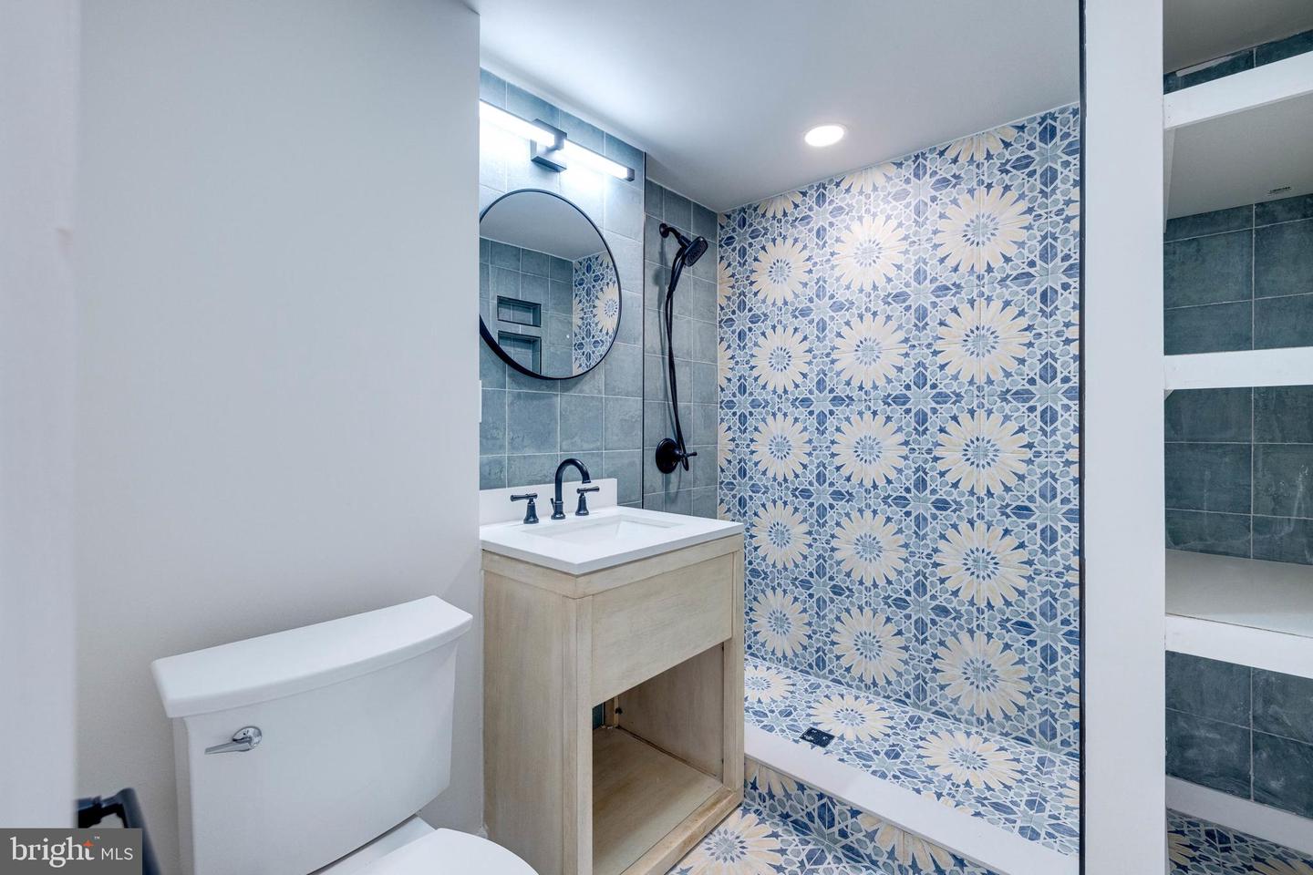 102 S HAWKSBILL ST, LURAY, Virginia 22835, 2 Bedrooms Bedrooms, ,2 BathroomsBathrooms,Residential,For sale,102 S HAWKSBILL ST,VAPA2004934 MLS # VAPA2004934