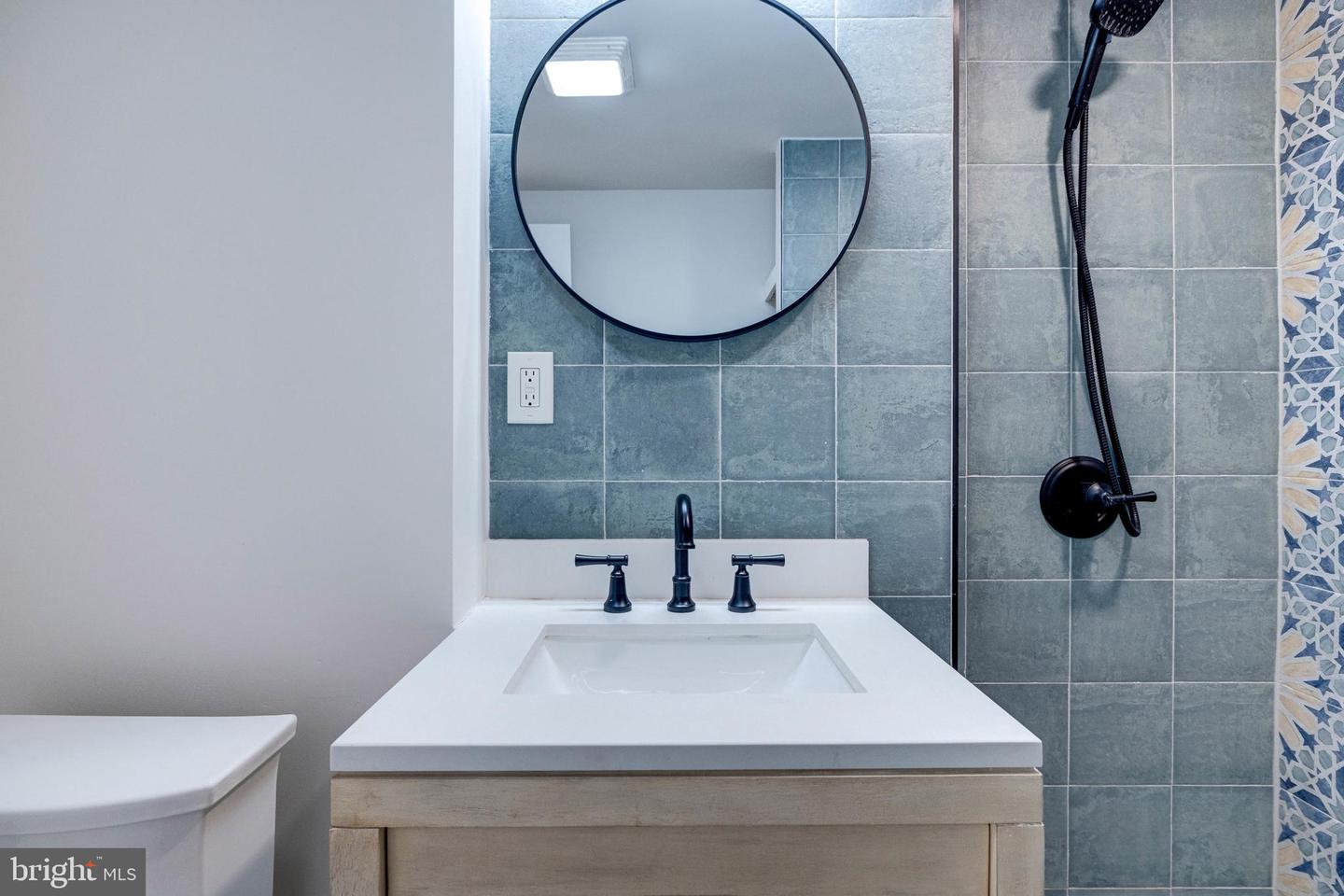 102 S HAWKSBILL ST, LURAY, Virginia 22835, 2 Bedrooms Bedrooms, ,2 BathroomsBathrooms,Residential,For sale,102 S HAWKSBILL ST,VAPA2004934 MLS # VAPA2004934