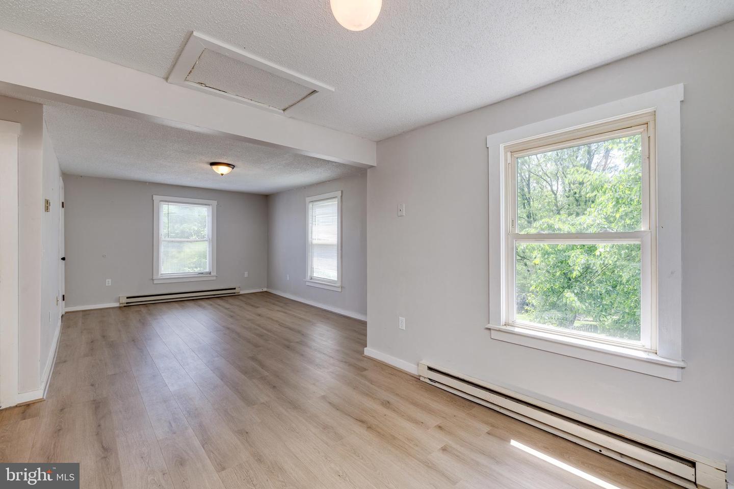 102 S HAWKSBILL ST, LURAY, Virginia 22835, 2 Bedrooms Bedrooms, ,2 BathroomsBathrooms,Residential,For sale,102 S HAWKSBILL ST,VAPA2004934 MLS # VAPA2004934