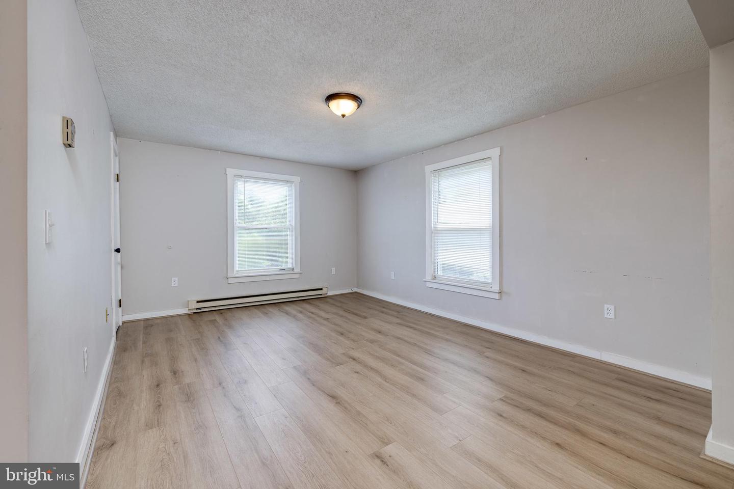 102 S HAWKSBILL ST, LURAY, Virginia 22835, 2 Bedrooms Bedrooms, ,2 BathroomsBathrooms,Residential,For sale,102 S HAWKSBILL ST,VAPA2004934 MLS # VAPA2004934