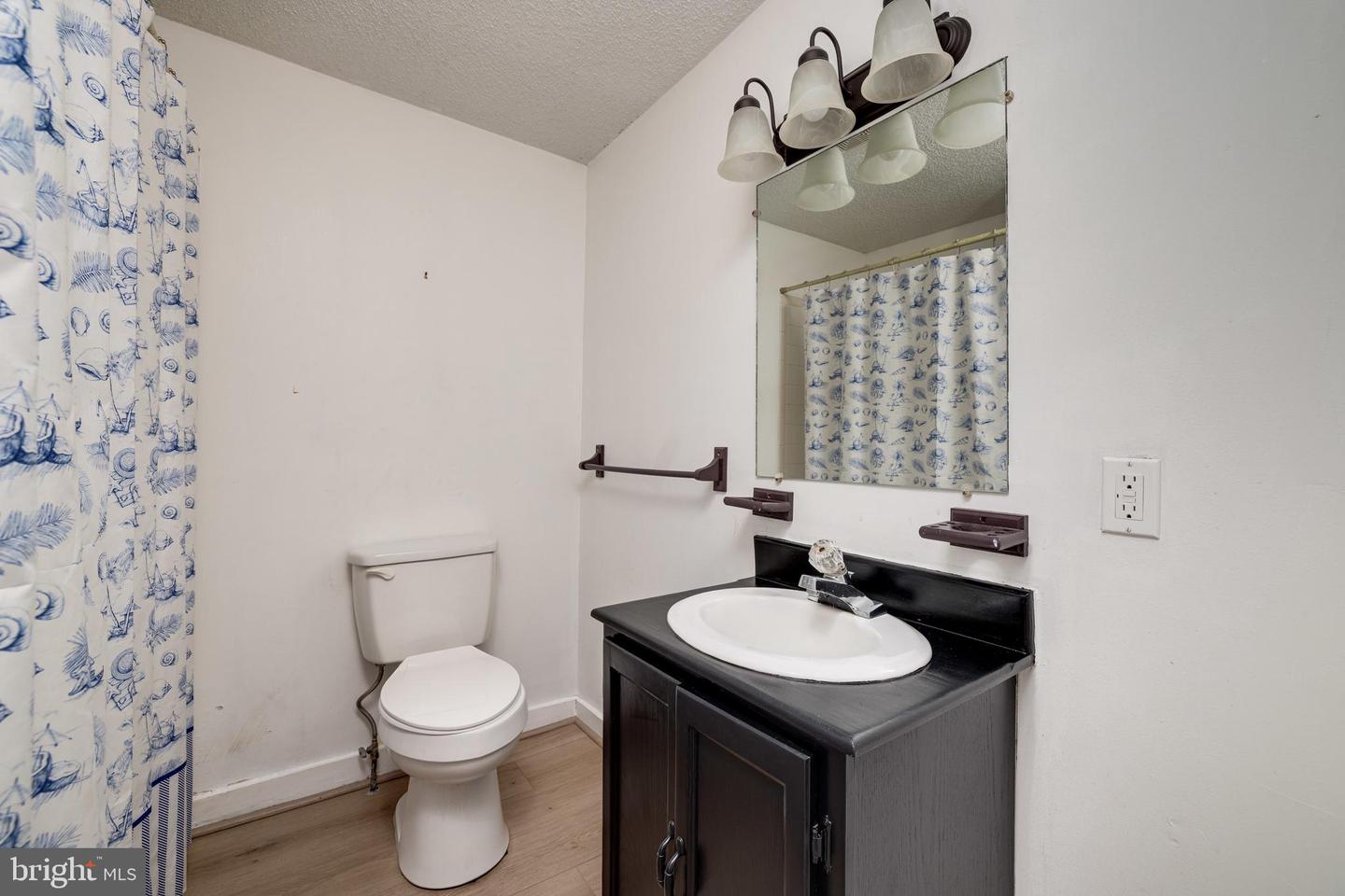 102 S HAWKSBILL ST, LURAY, Virginia 22835, 2 Bedrooms Bedrooms, ,2 BathroomsBathrooms,Residential,For sale,102 S HAWKSBILL ST,VAPA2004934 MLS # VAPA2004934