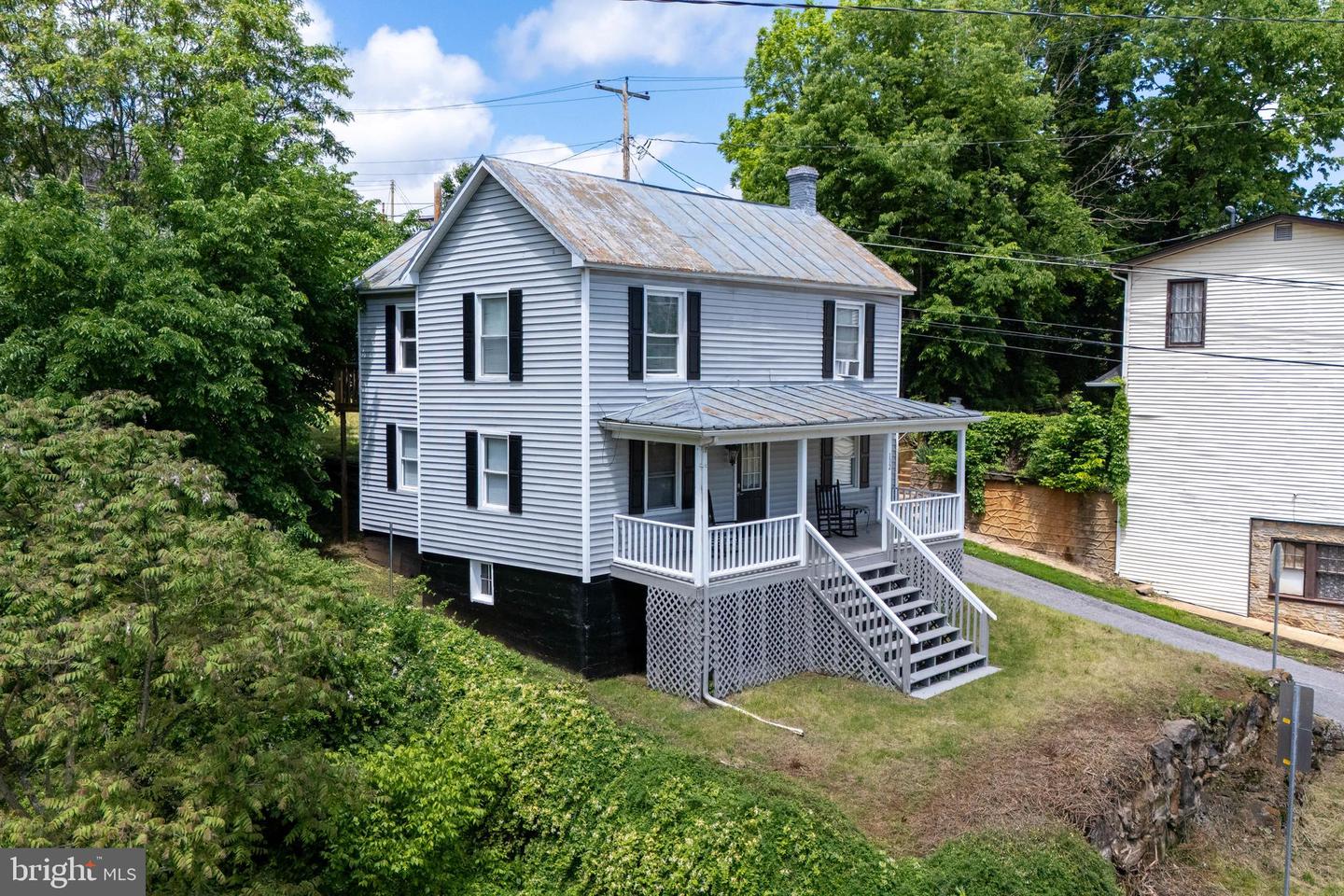 102 S HAWKSBILL ST, LURAY, Virginia 22835, 2 Bedrooms Bedrooms, ,2 BathroomsBathrooms,Residential,For sale,102 S HAWKSBILL ST,VAPA2004934 MLS # VAPA2004934