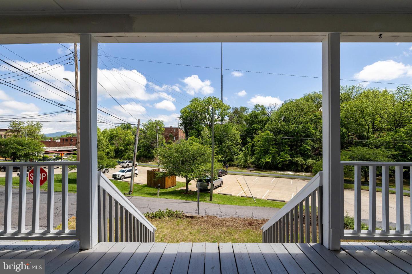 102 S HAWKSBILL ST, LURAY, Virginia 22835, 2 Bedrooms Bedrooms, ,2 BathroomsBathrooms,Residential,For sale,102 S HAWKSBILL ST,VAPA2004934 MLS # VAPA2004934