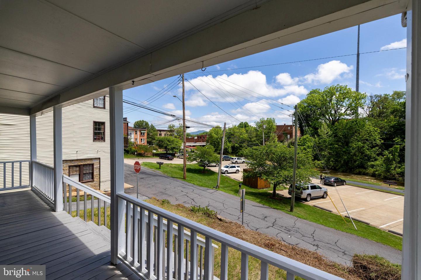 102 S HAWKSBILL ST, LURAY, Virginia 22835, 2 Bedrooms Bedrooms, ,2 BathroomsBathrooms,Residential,For sale,102 S HAWKSBILL ST,VAPA2004934 MLS # VAPA2004934