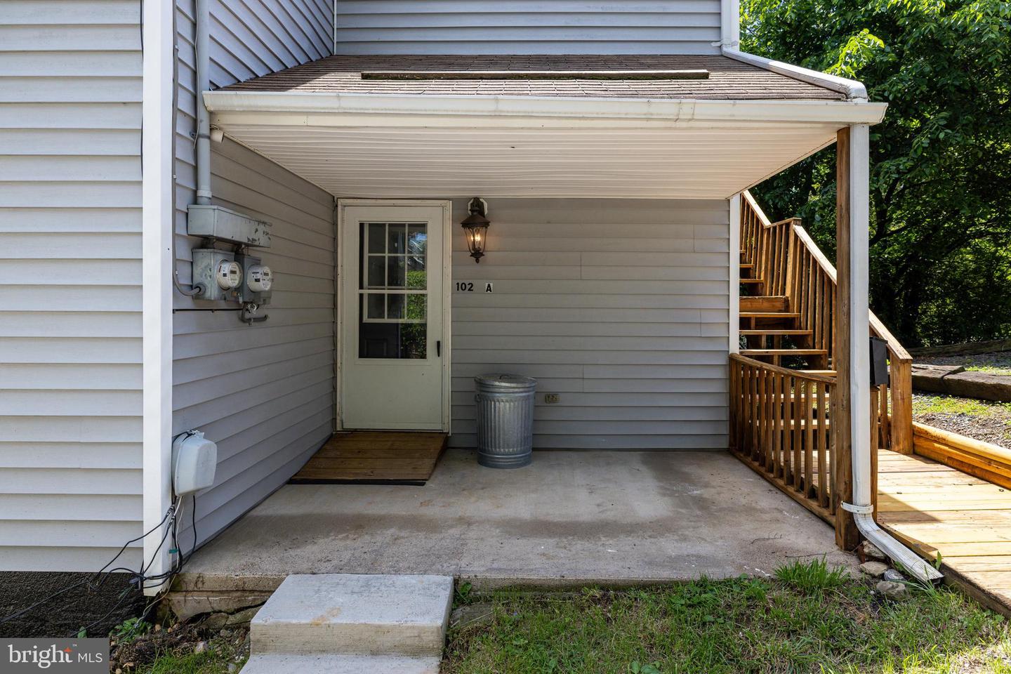 102 S HAWKSBILL ST, LURAY, Virginia 22835, 2 Bedrooms Bedrooms, ,2 BathroomsBathrooms,Residential,For sale,102 S HAWKSBILL ST,VAPA2004934 MLS # VAPA2004934